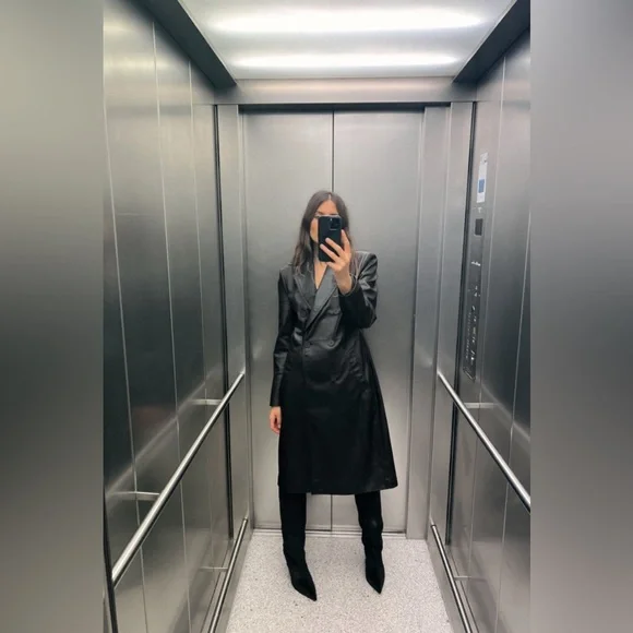 Zara Women's Sleek Black Leather Jacket
